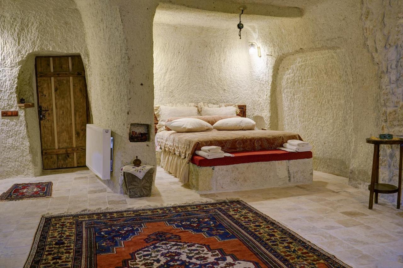 Gibos Cave Hotel 于尔居普 外观 照片