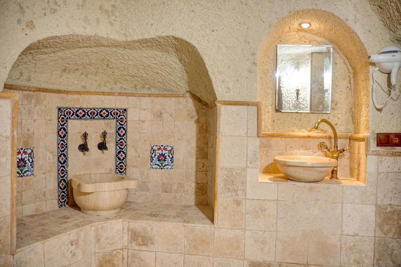 Gibos Cave Hotel 于尔居普 外观 照片