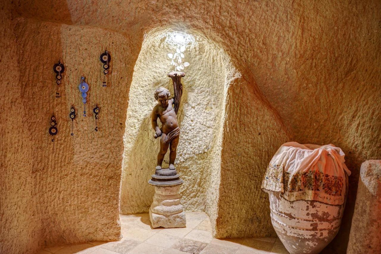 Gibos Cave Hotel 于尔居普 外观 照片