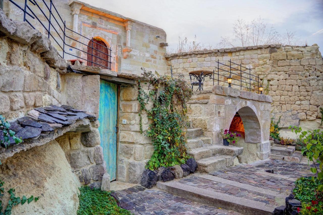 Gibos Cave Hotel 于尔居普 外观 照片