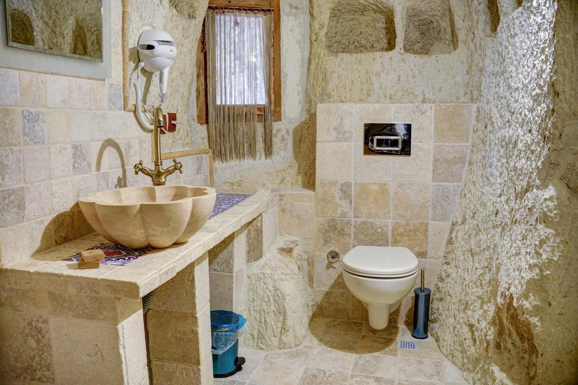 Gibos Cave Hotel 于尔居普 外观 照片
